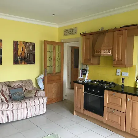 Cabin Enniskerry Road Kemp